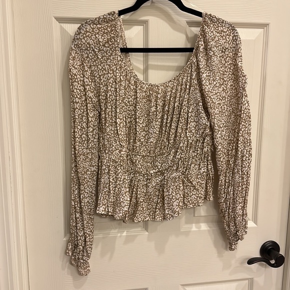 Cheetah Print Blouse - Picture 3 of 3